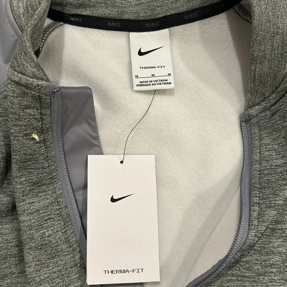Nike Men’s Size Medium Therma-Fit Full‎ Zip Bomber Style Jacket in Gray NWT
